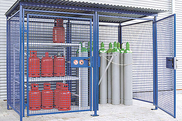 Protective grids made of spot welded mesh