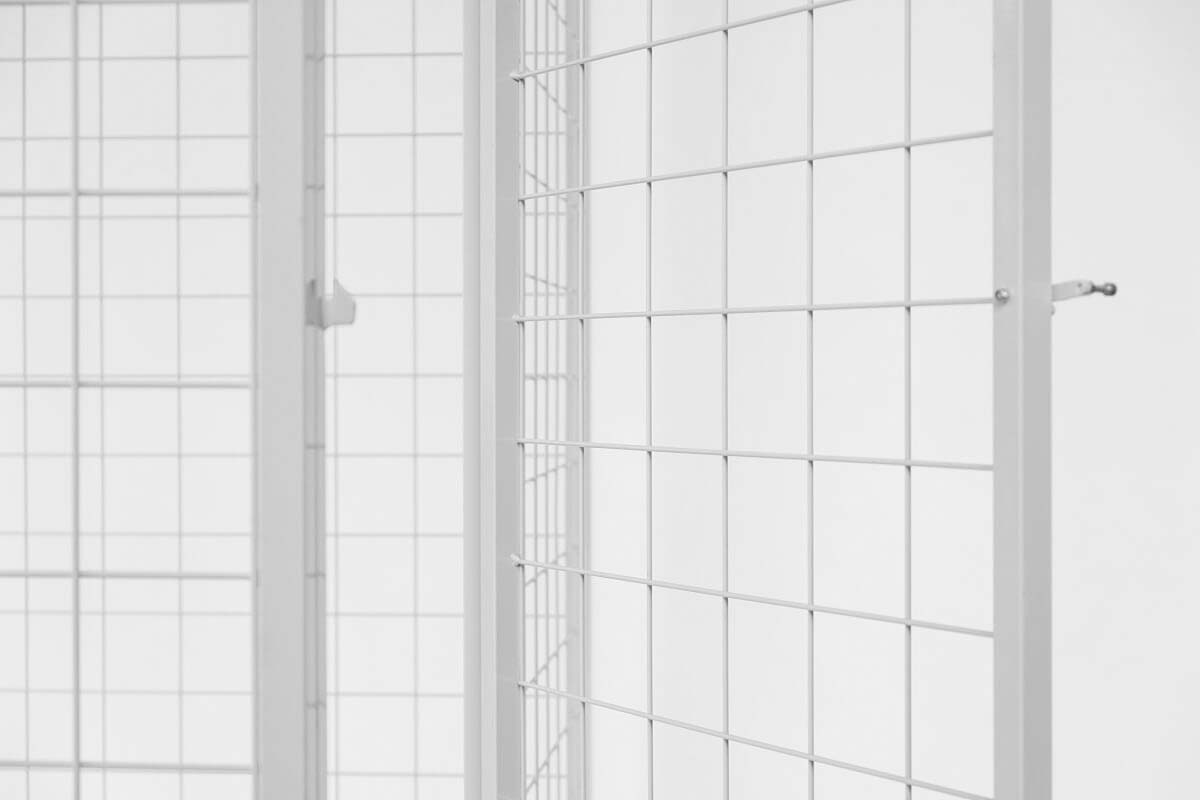 Grid partition wall system